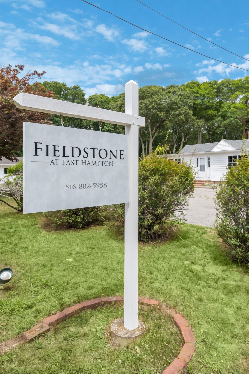 Fieldstone at East Hampton sign